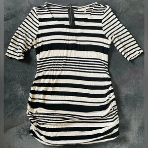 JESSICA SIMPSON MATERNITY 3/4 SLEEVE KNIT TOP🤰🏻✨